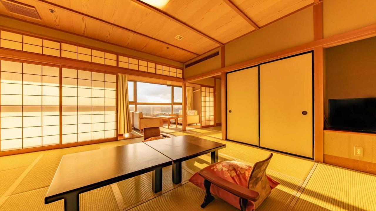 Hotel Fujiya Kaga  Esterno foto